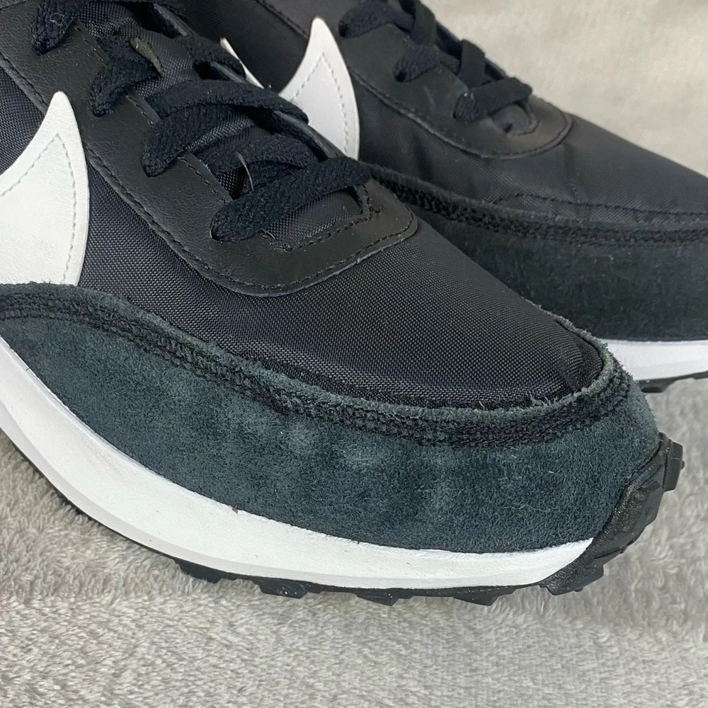 Nike Waffle Debut Men's Running Shoes Size 12 Black White Suede NEW